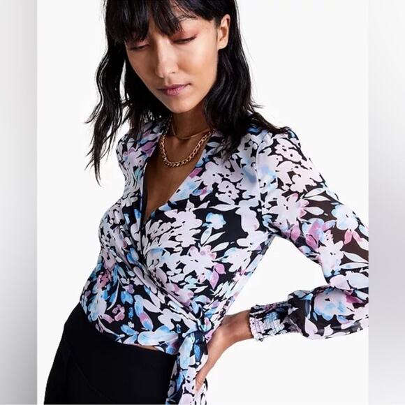 NWT Bar III Farah Botanical Wrap Top - Picture 8 of 9